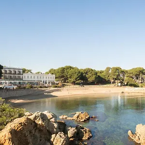 4* Отель Empuries